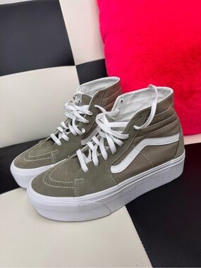 Vans Sk8-Hi Tapered Stackform Women’s 10 Men’s 8.5